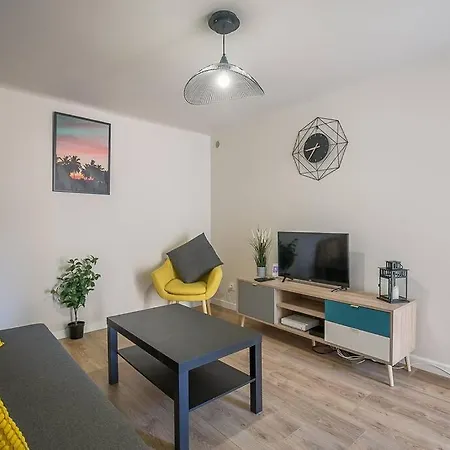 Apartment Endoume, T2 Au Calme, Terrasse, 13007 Marseille
